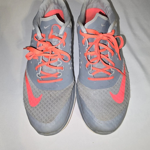 Nike FS Lite Run 2 Women’s Size 8 Gray/Hot Pink - Picture 2 of 8